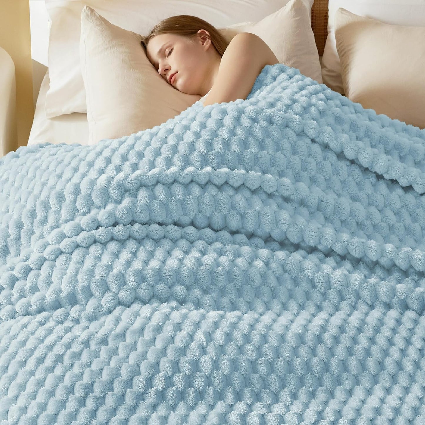 Bedsure GentleSoft Queen Size Blanket - Cozy Fleece Throw