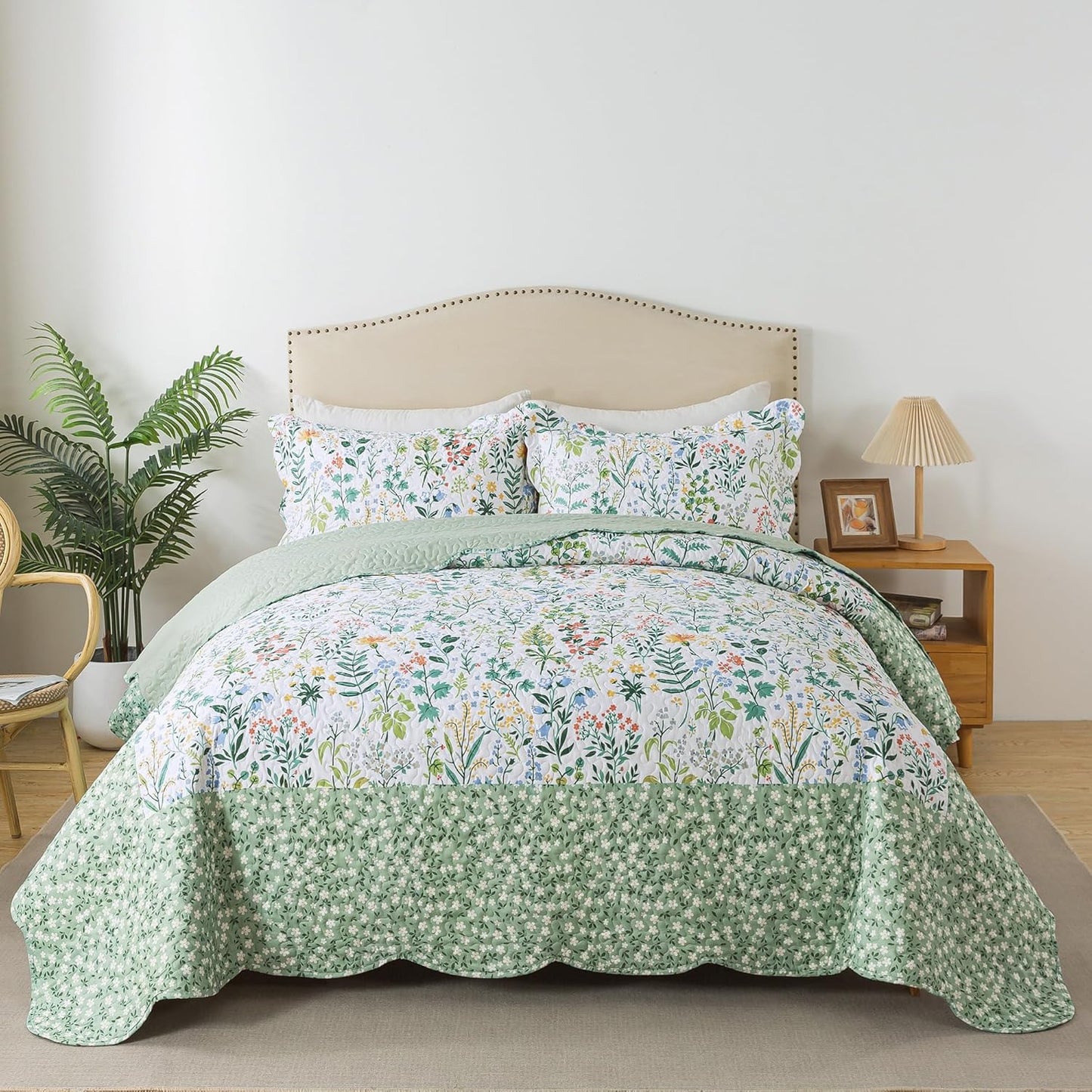 HoneiLife California King Quilt Set - Floral Microfiber Bedding