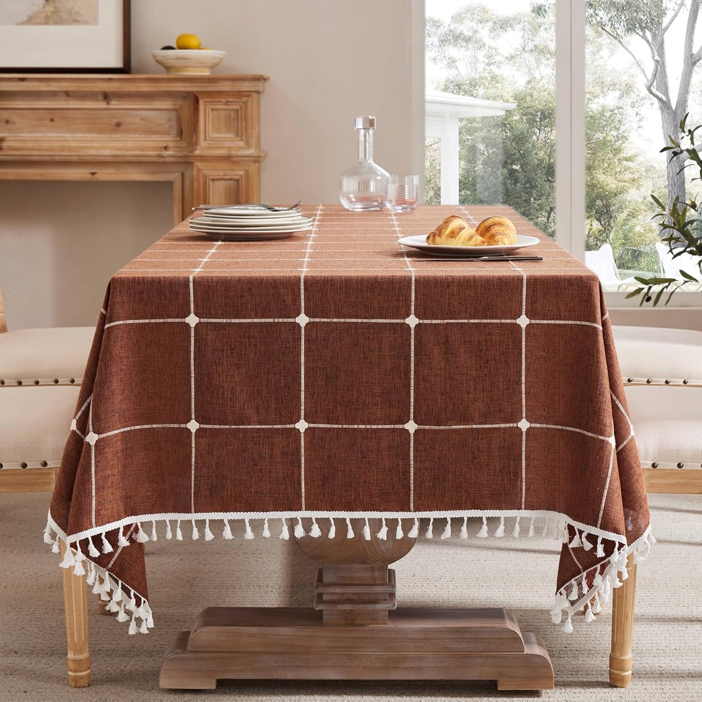 Boho Grid Table Cloth with Tassels for Elegant Dining Spaces