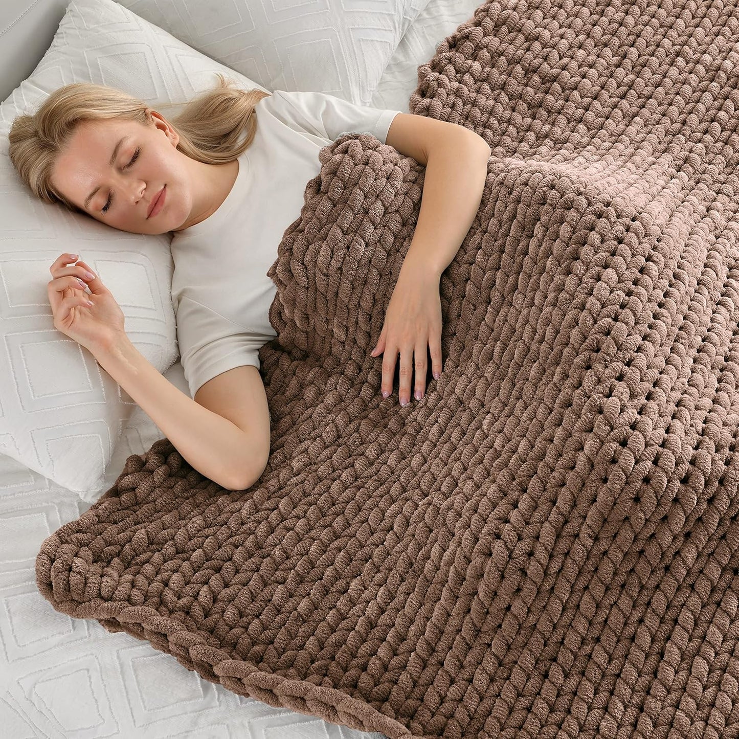 Maetoow Chenille Chunky Knit Blanket Throw for Cozy Comfort