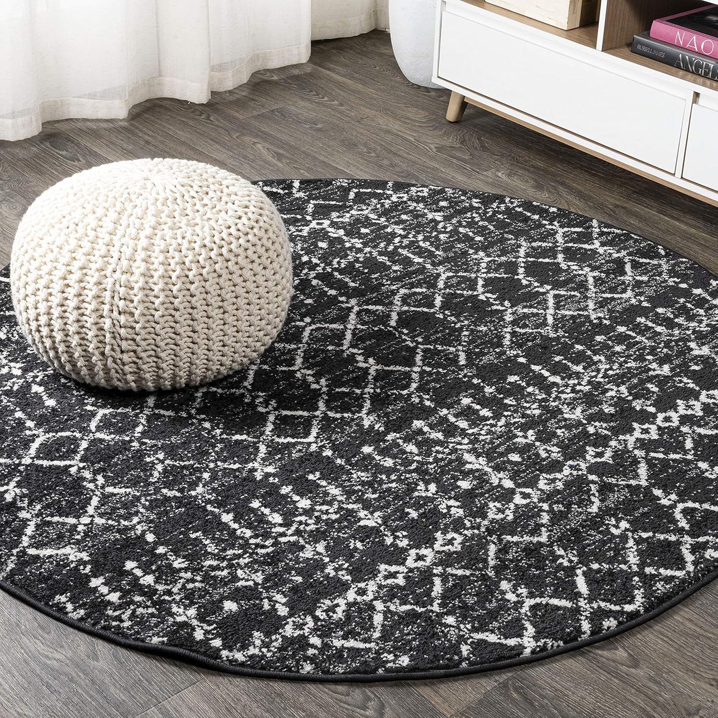 Boho Vintage Diamond Black/Ivory Round Area Rug for Home