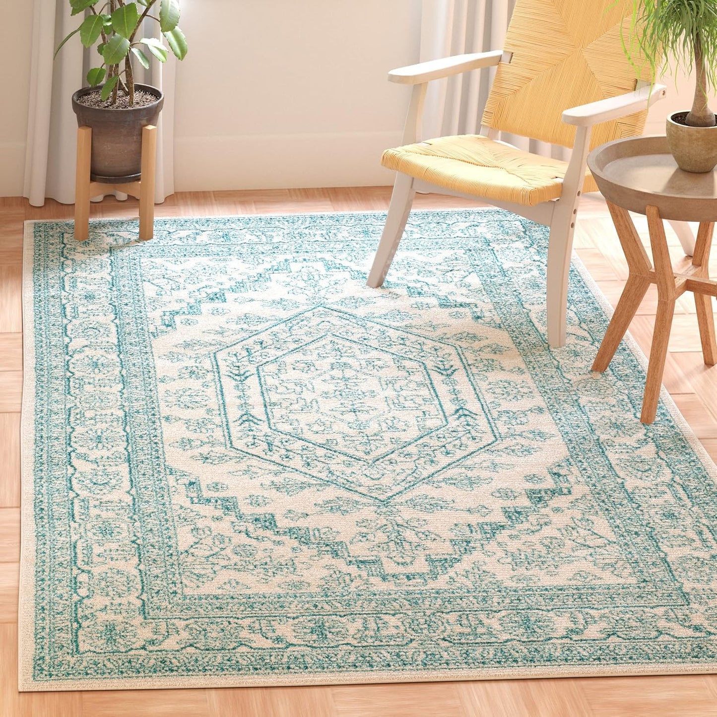 SAFAVIEH Adirondack Collection Accent Rug - Stylish and Durable