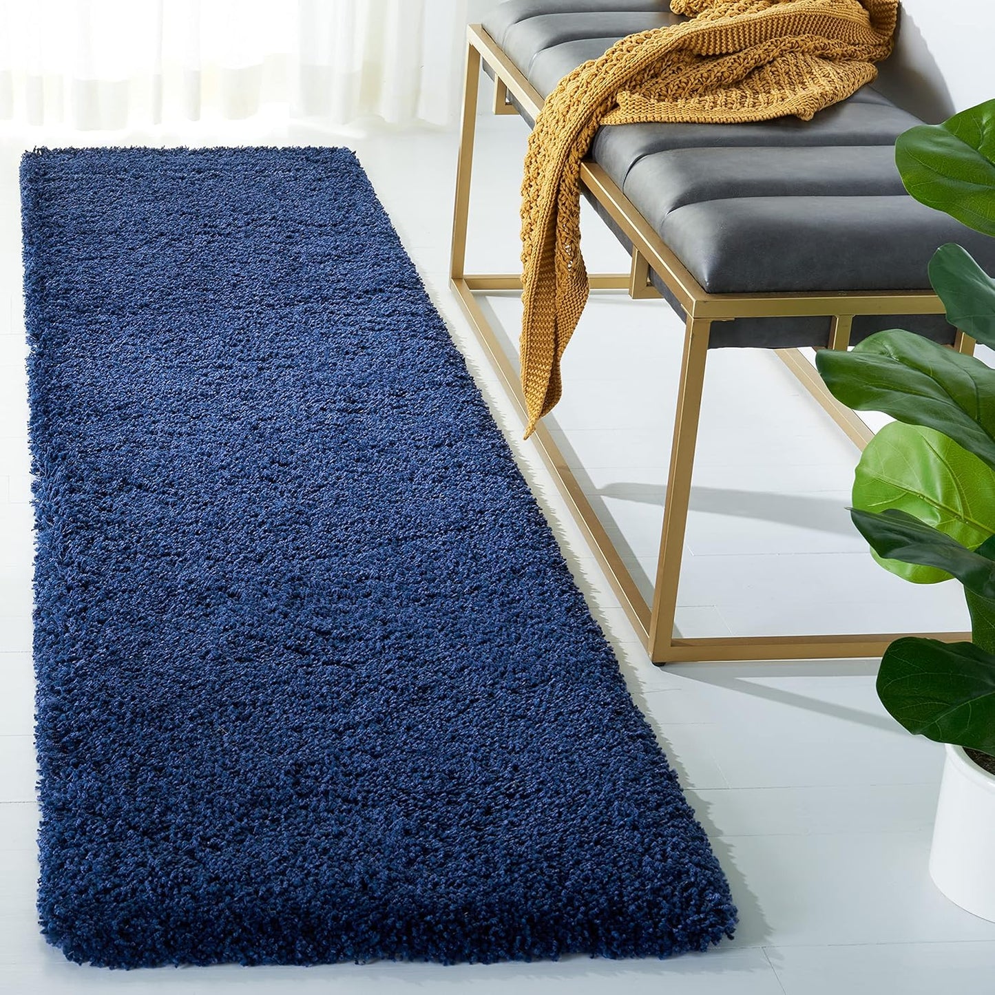 SAFAVIEH Milan Shag Collection Runner Rug - Non-Shedding Design