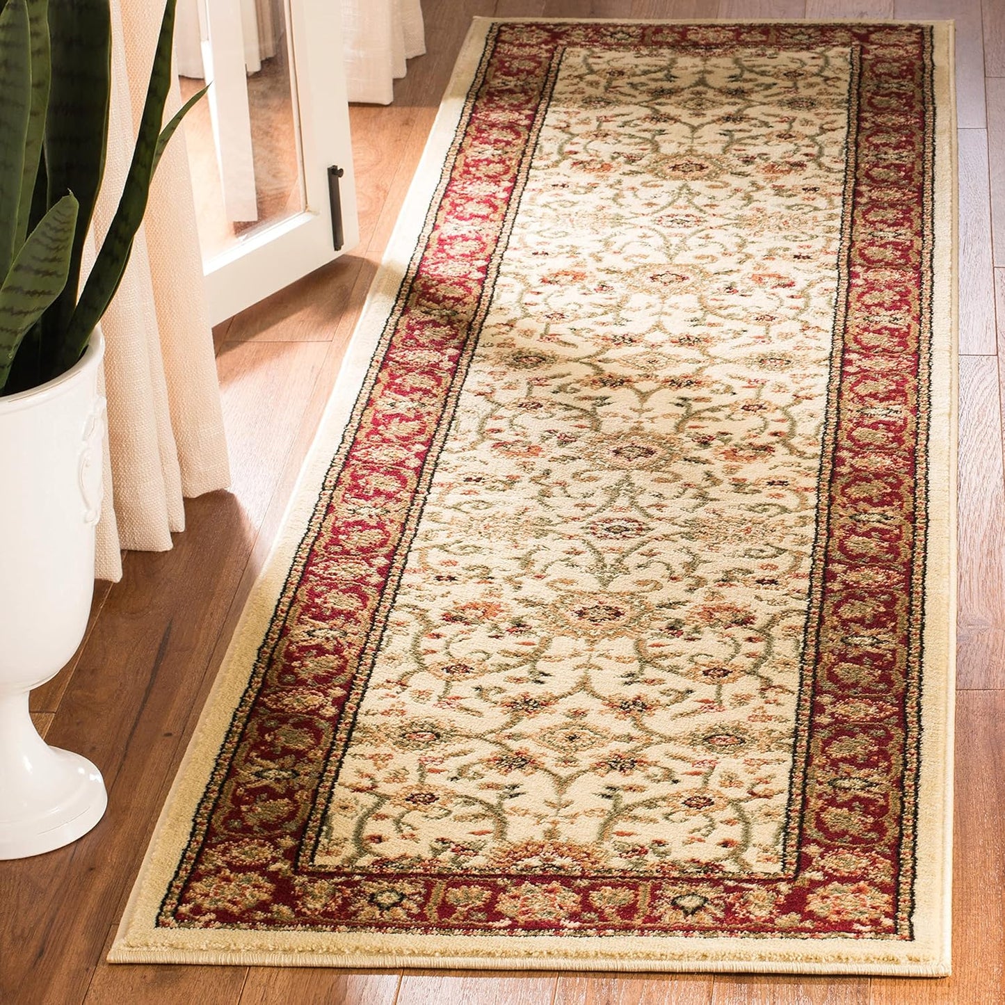 SAFAVIEH Lyndhurst Collection Runner Rug - Traditional Design