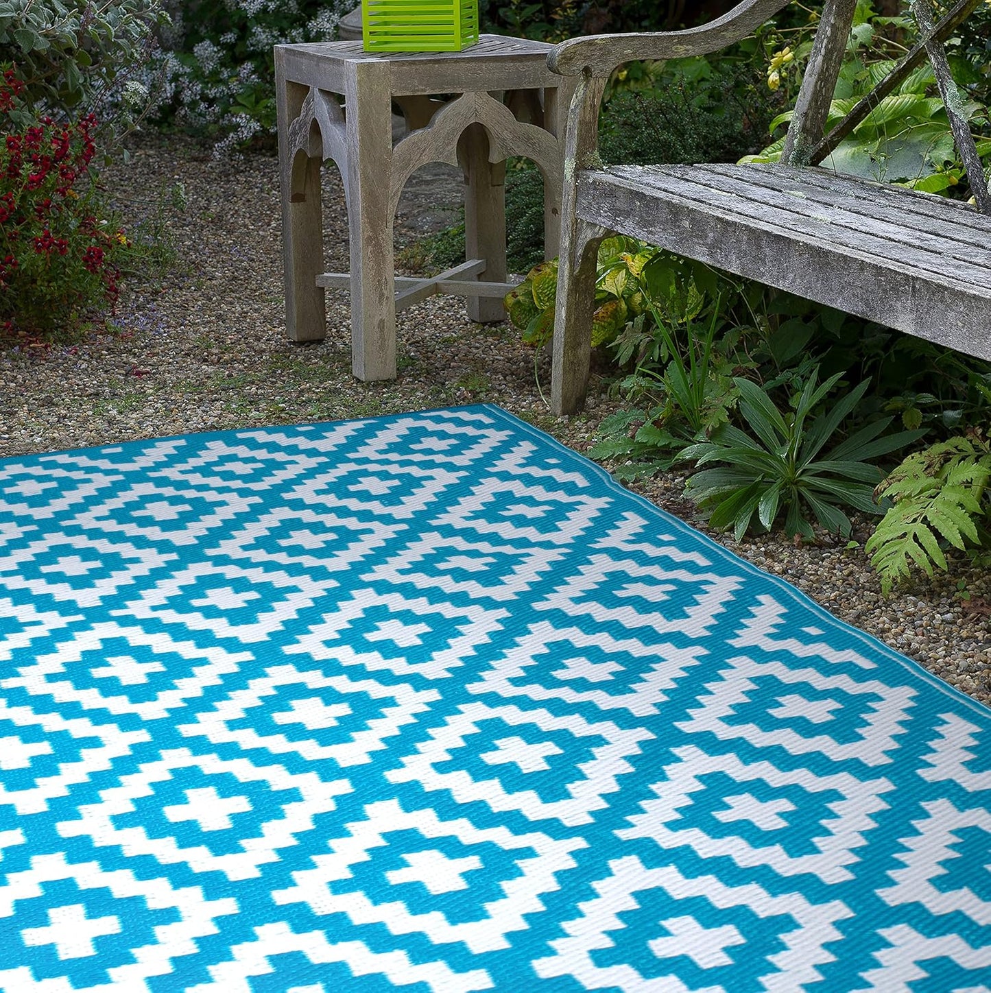 Premium Reversible Outdoor Rug - Waterproof & Fade Resistant