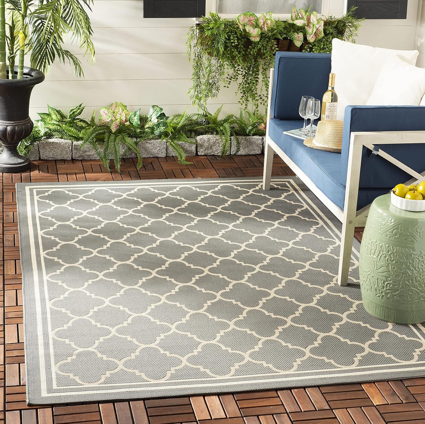 SAFAVIEH Courtyard Collection 5ft 3in x 7ft 7in Rug for Indoor Outdoor