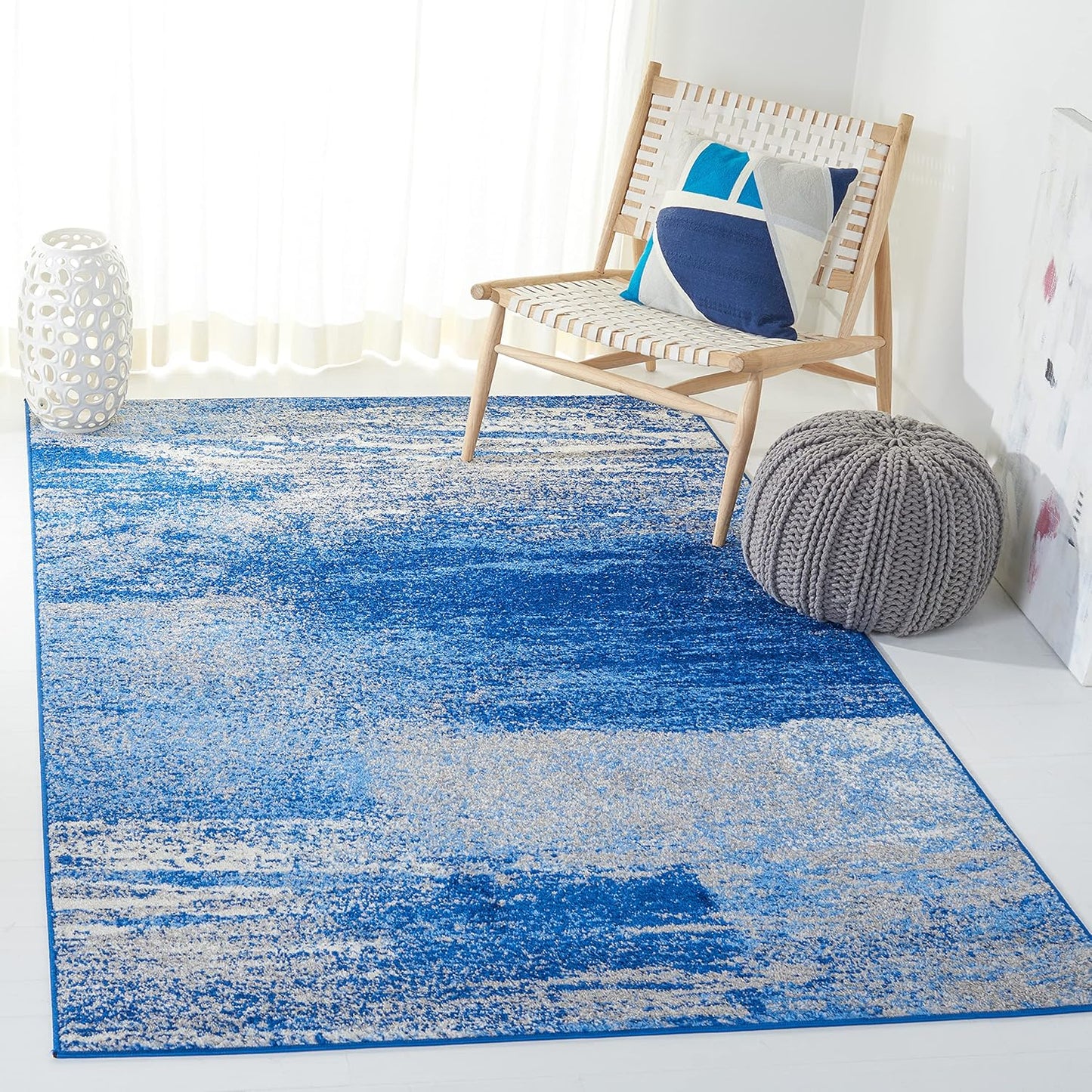 SAFAVIEH Adirondack Area Rug - Modern Abstract Design for Home