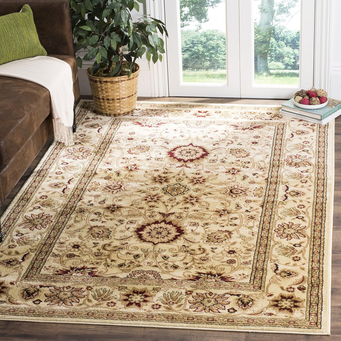 SAFAVIEH Lyndhurst Collection Area Rug - Traditional Design
