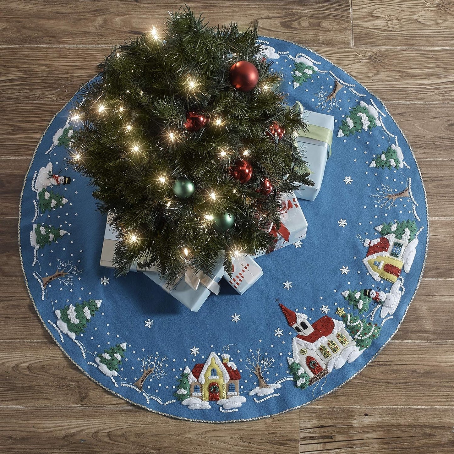 Bucilla Christmas Village Tree Skirt Felt Applique Kit Review