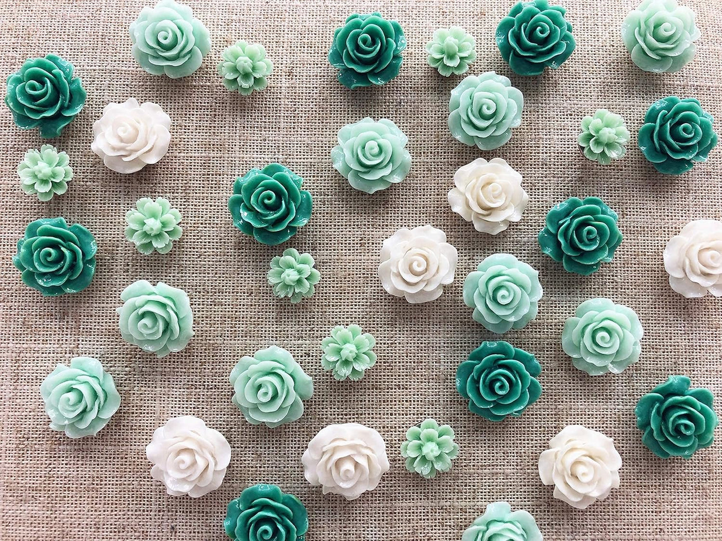 24 Green Decorative Pushpins for Stylish Organization