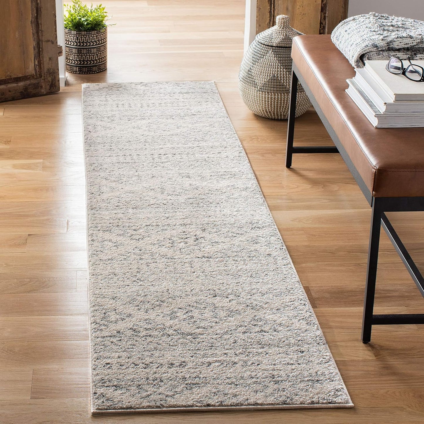 SAFAVIEH Tulum Collection Runner Rug - Stylish & Durable Design