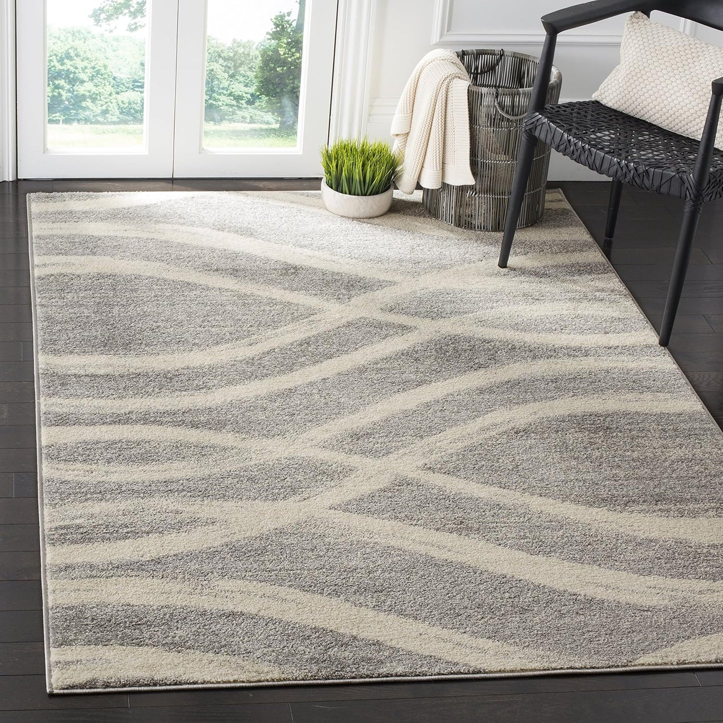 SAFAVIEH Adirondack Area Rug - Modern Wave Design for Home