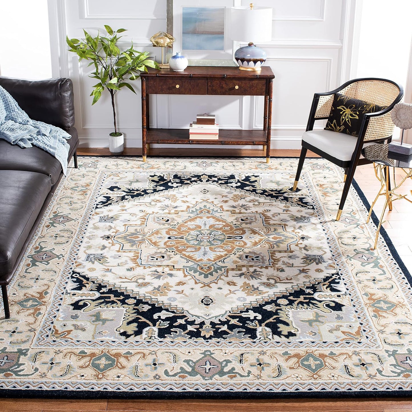 Handmade Traditional Oriental Wool Area Rug for Living Room