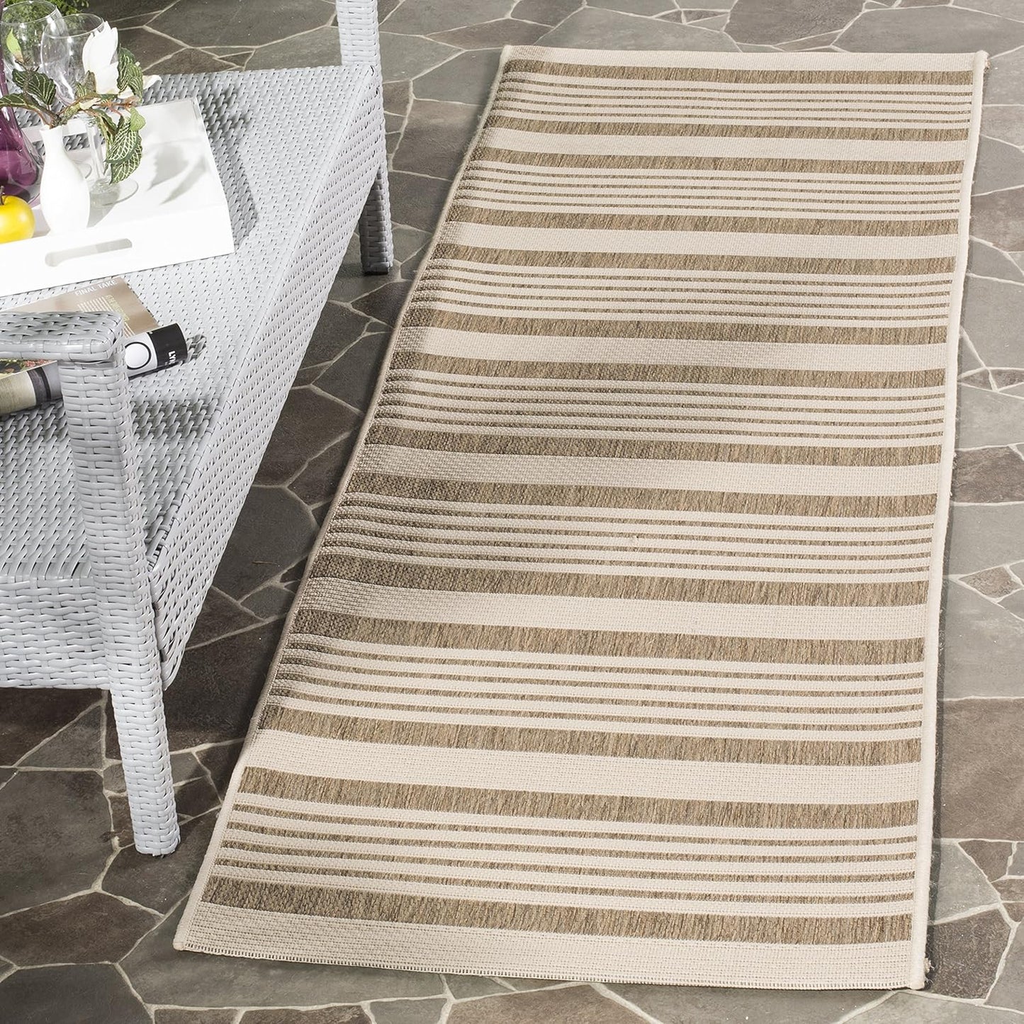 SAFAVIEH Courtyard Collection Indoor Outdoor Runner Mat for Home