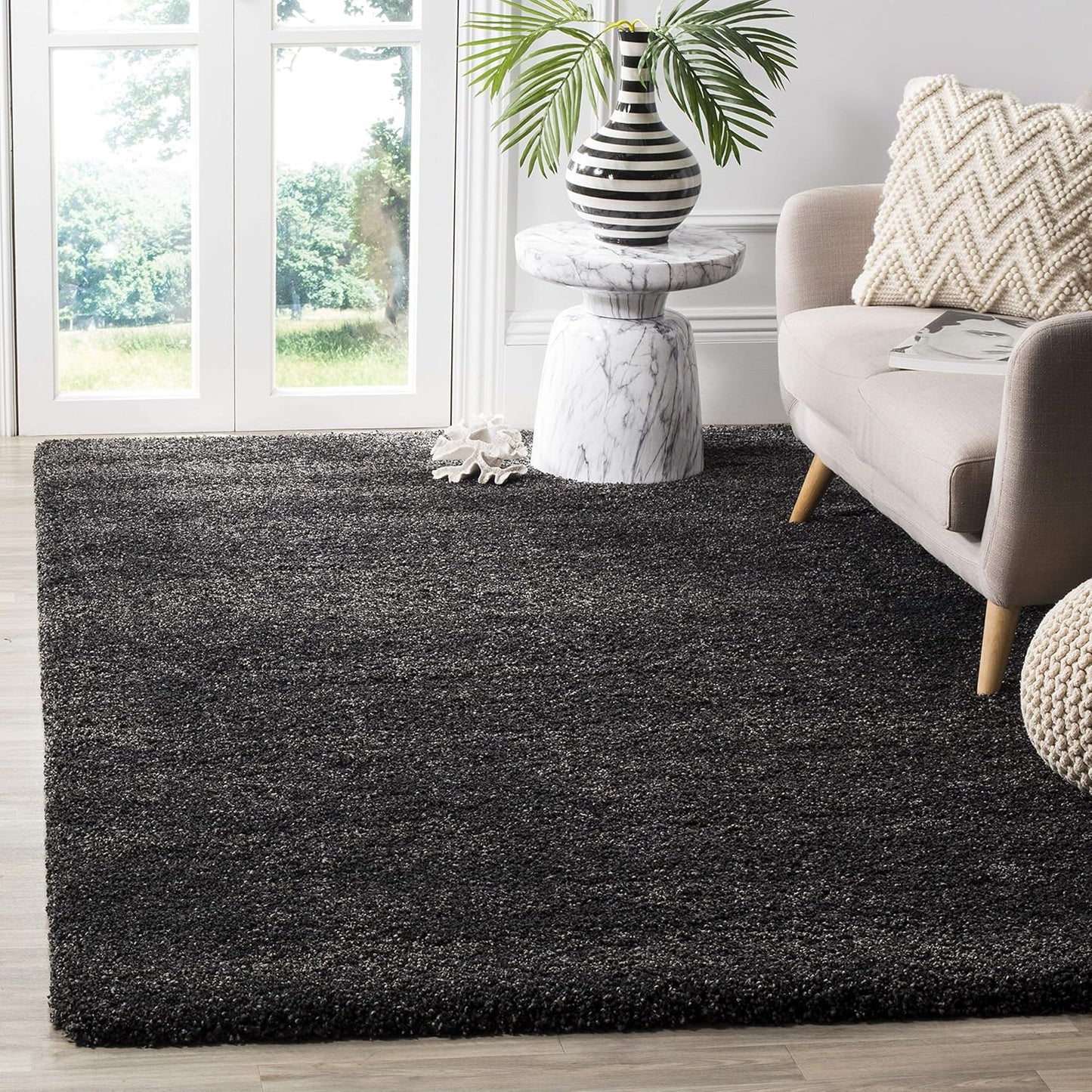 SAFAVIEH Milan Shag Collection Area Rug - Cozy & Stylish Design