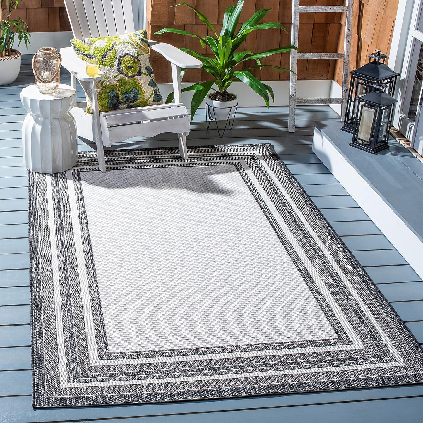 SAFAVIEH Courtyard Collection Indoor Outdoor Area Rug 2ft 7in x 5ft