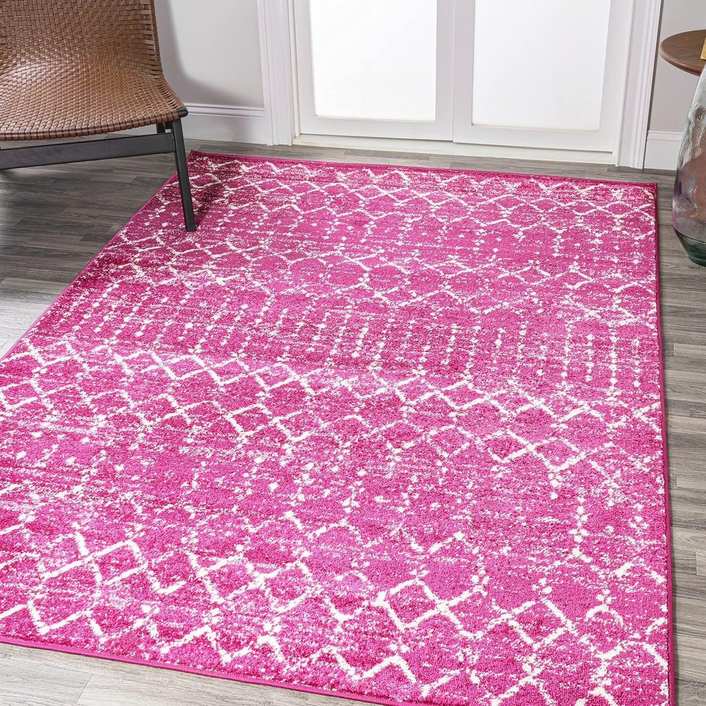 Boho Vintage Diamond Fuchsia/Ivory Indoor Area Rug 8X10 ft