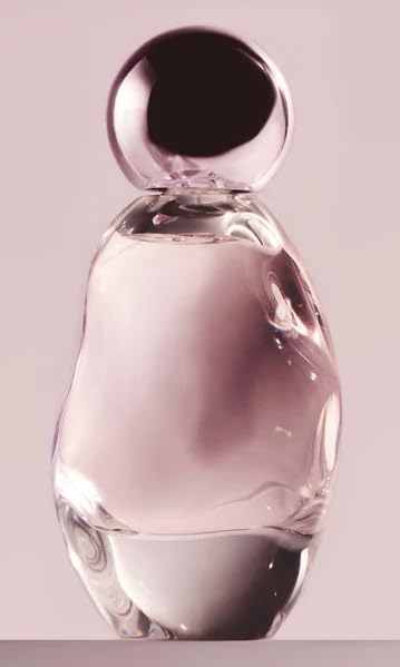 Kylie Cosmetics Cosmic Eau de Parfum: A Floral Ambery Delight