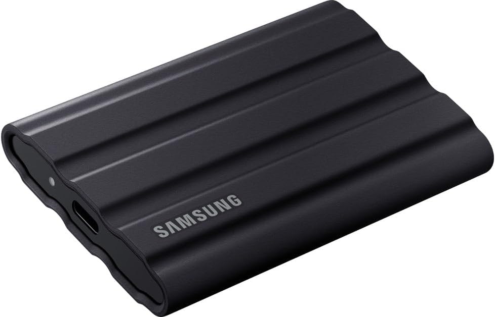 Samsung Portable SSD T7 Shield 1TB - Lightning Fast Speeds