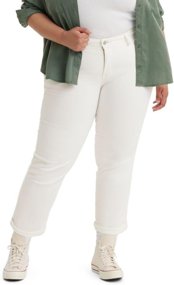 Levi's Women's New Boyfriend Jeans for a Relaxed Fit Style