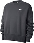 Nike Team Fleece Sweatshirt | Roomy & Relaxed Style