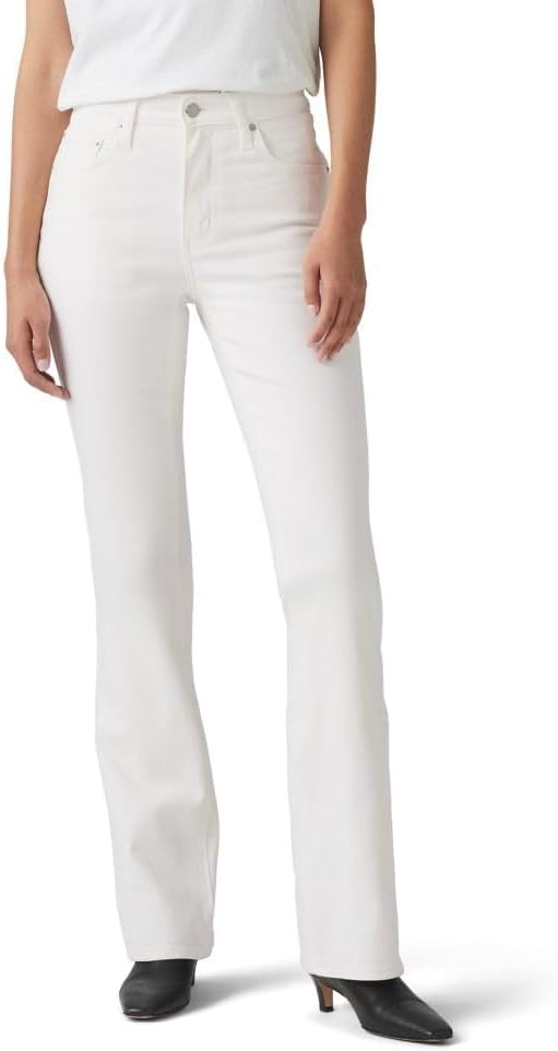 Levi's Women's 725 High Rise Bootcut Jeans for Effortless Style