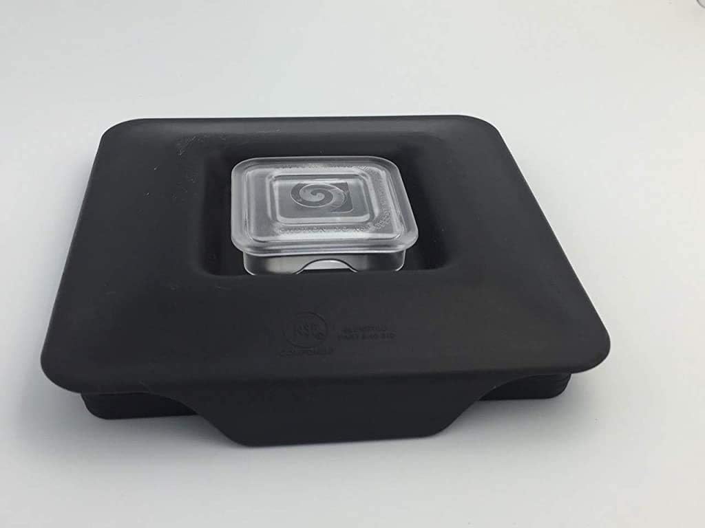 Blendtec Commercial Lid: Securely Latch for Safety