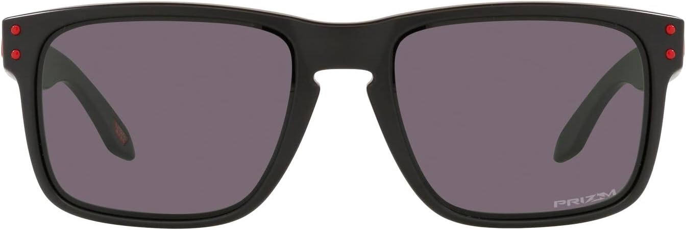 Oakley OO9102 Holbrook Sunglasses: Classic Design Meets Modern Tech