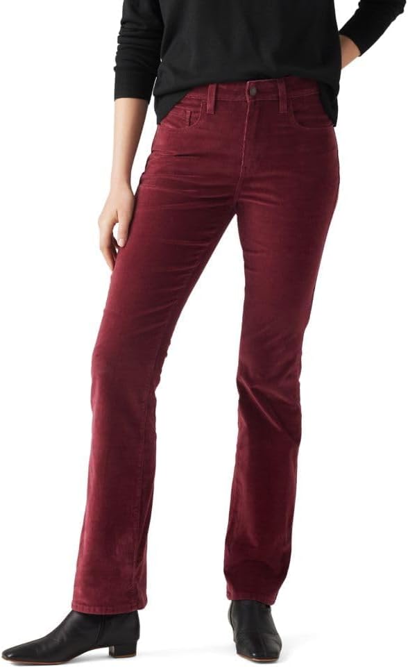 Levi's Women's 725 High Rise Bootcut Jeans for Stylish Comfort
