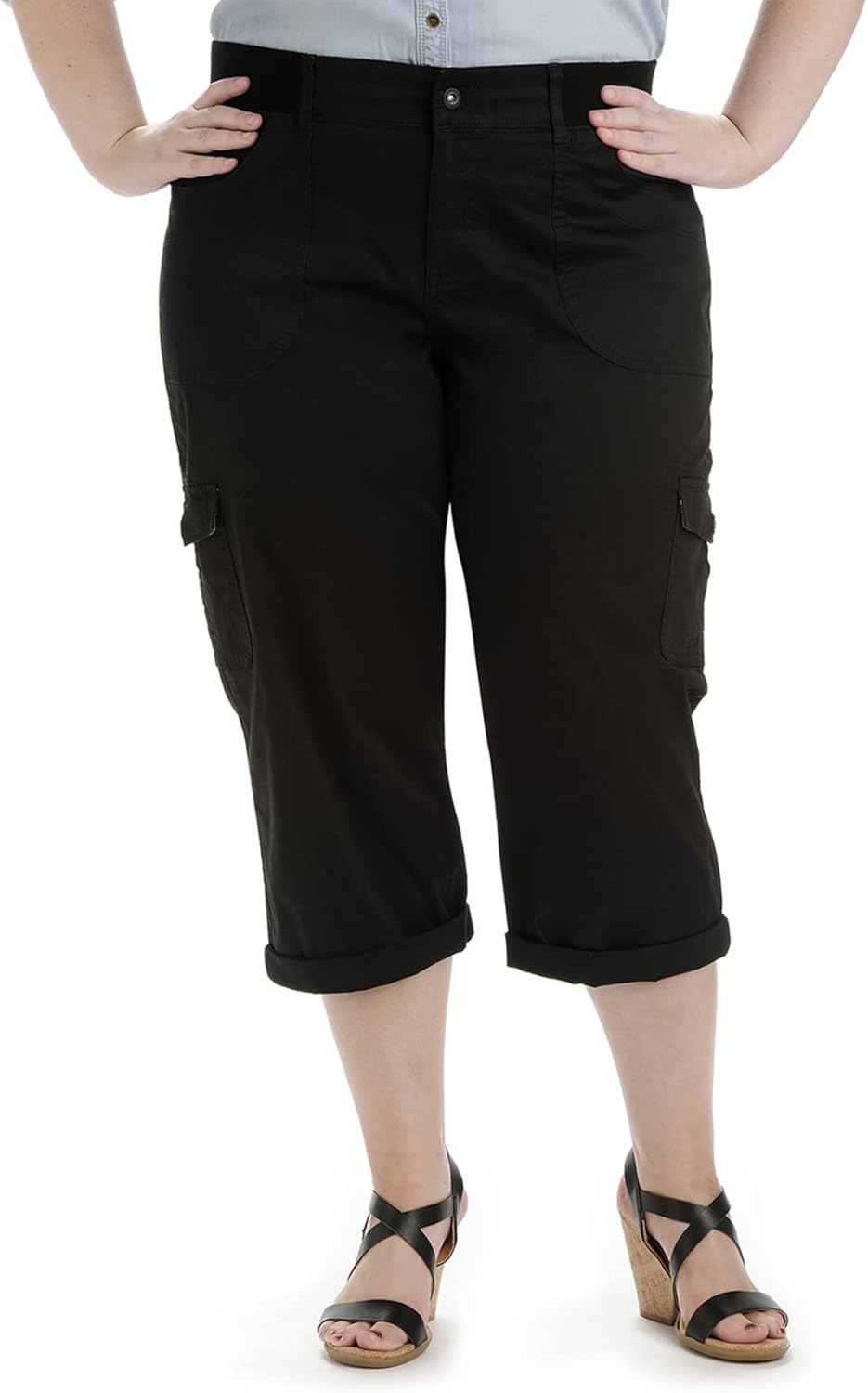 Lee Women's Plus Size Relaxed Fit Cargo Capri Pant for Comfort
