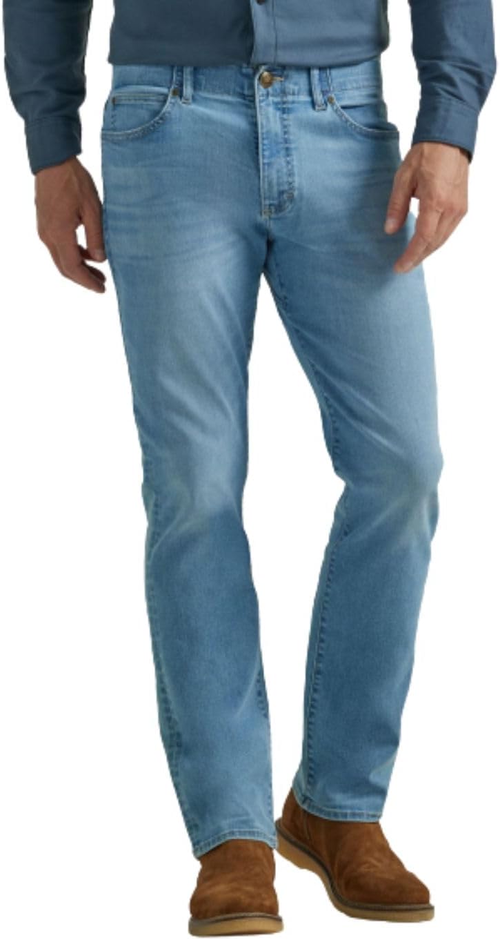 Lee mens Extreme Motion Straight Taper Jean for Comfort and Style
