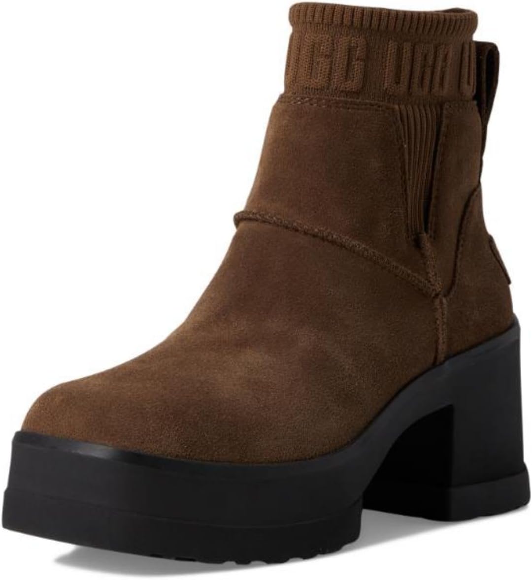 UGG Women's Moxy Chelsea Fashion Boot: Stylish Comfort for All