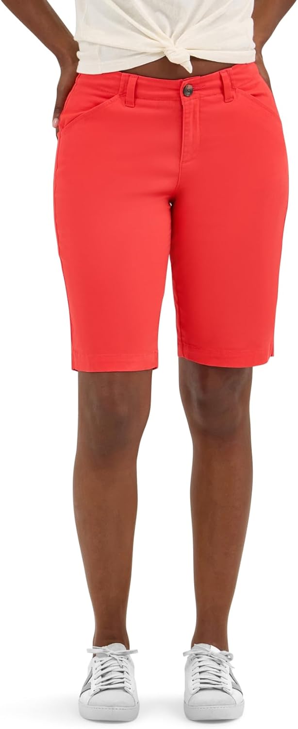 Lee Women's Legendary Chino Bermuda Short for Comfort and Style