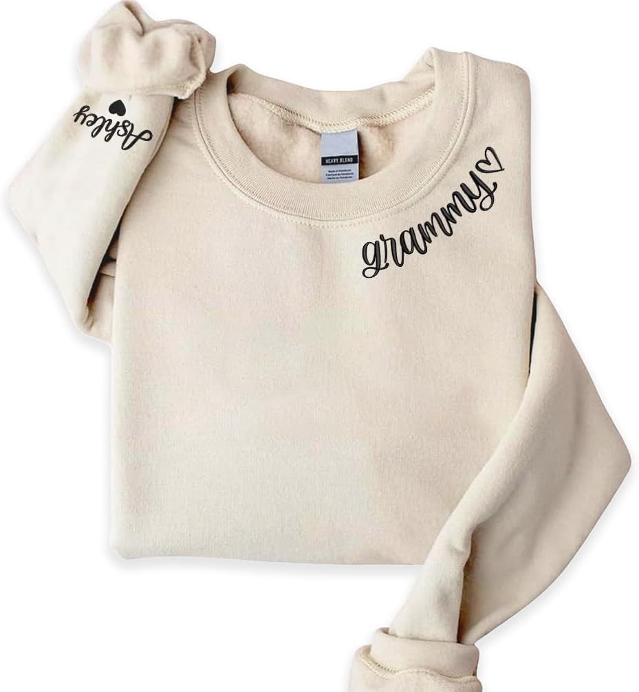 Custom Mama Sweatshirt with Kids' Names - Perfect Mother's Day Gift!