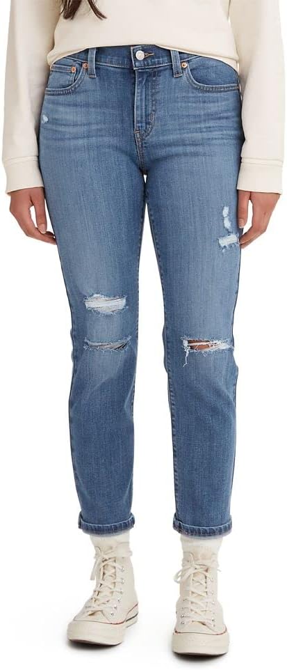 Levi's Women's New Boyfriend Jeans for a Relaxed Fit Style