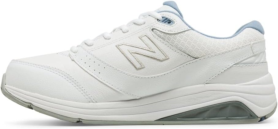 New Balance Women's 928 V3 Lace-up Walking Shoe for Comfort