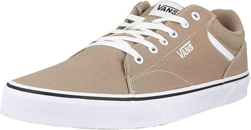 Vans Mens Seldan Sneaker: Retro Tennis Inspired Casual Comfort