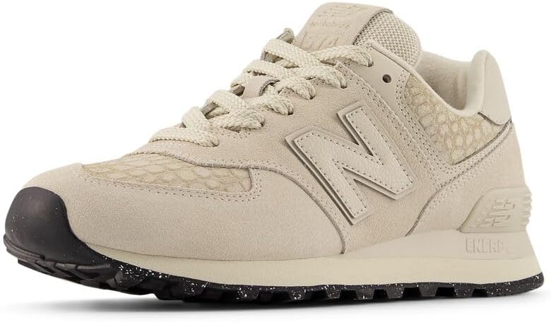 New Balance Women's 574v2 Trainers for Comfort and Style
