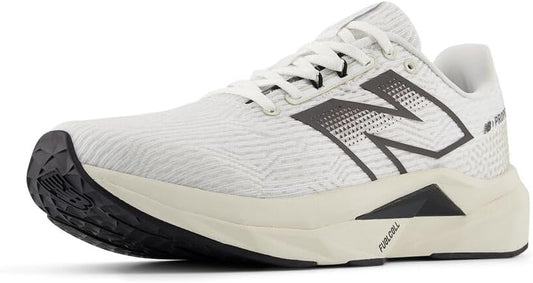 New Balance Men's FuelCell Propel V5 Running Shoe Review