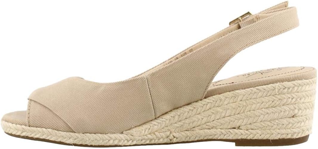 LifeStride Women's Socialite Sandal: Comfort Meets Style