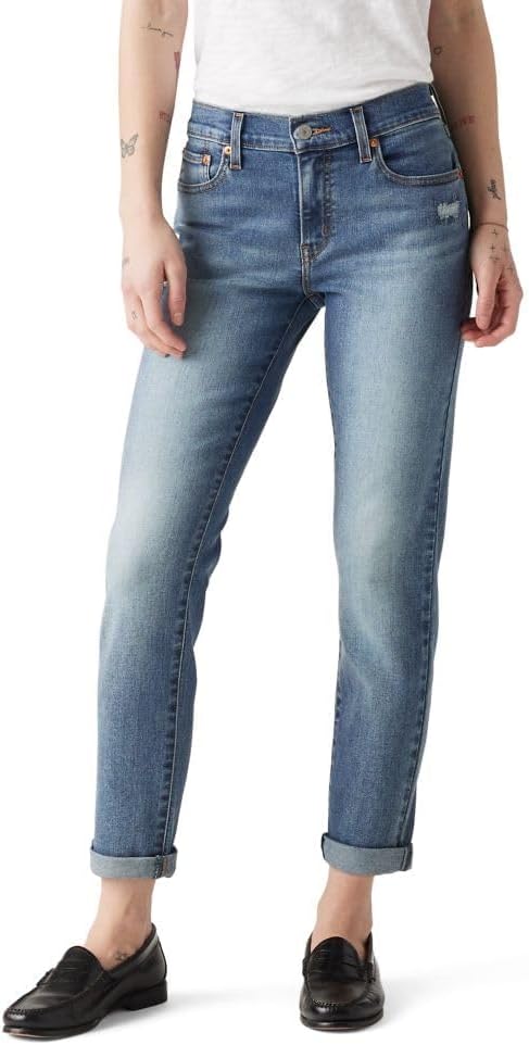 Levi's Women's New Boyfriend Jeans for a Relaxed Fit Style