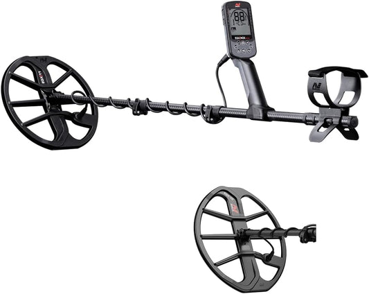 MINELAB Equinox 900 Multi-Frequency Metal Detector Bundle