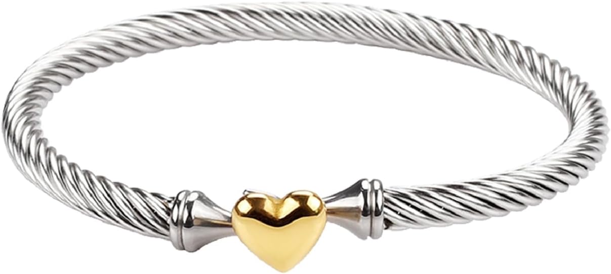 Adjustable Love Heart Charm Bracelet - 14K Gold Plated
