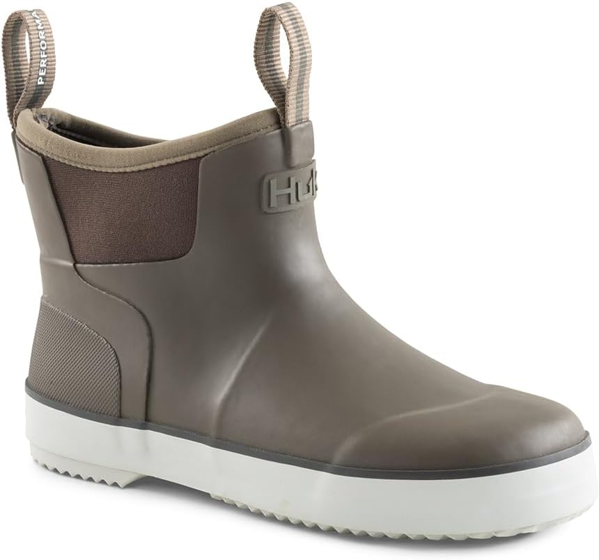 HUK Kids Rogue Wave Shoe: High-Performance Fishing Boot for Youth