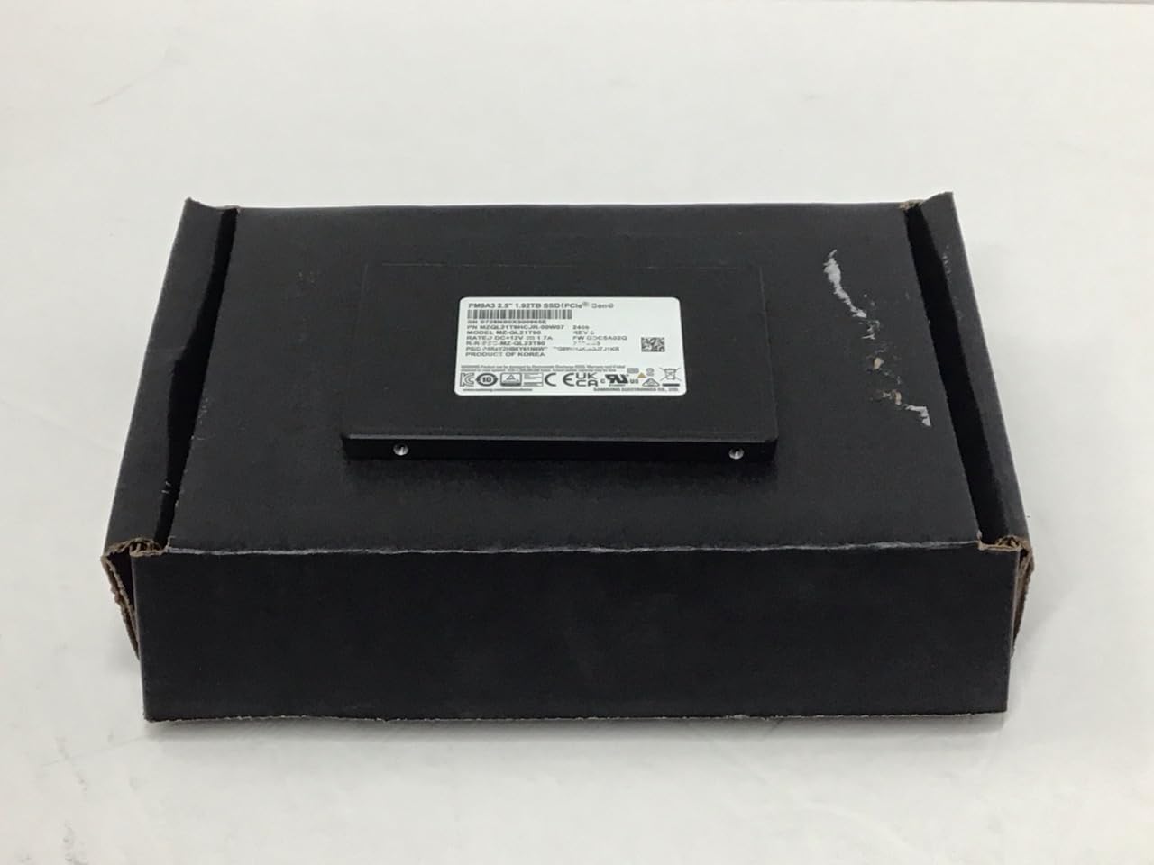 SAMSUNG PM9A3 SSD 2.5 U.2 NVME GEN 4 1.92TB for Fast Storage