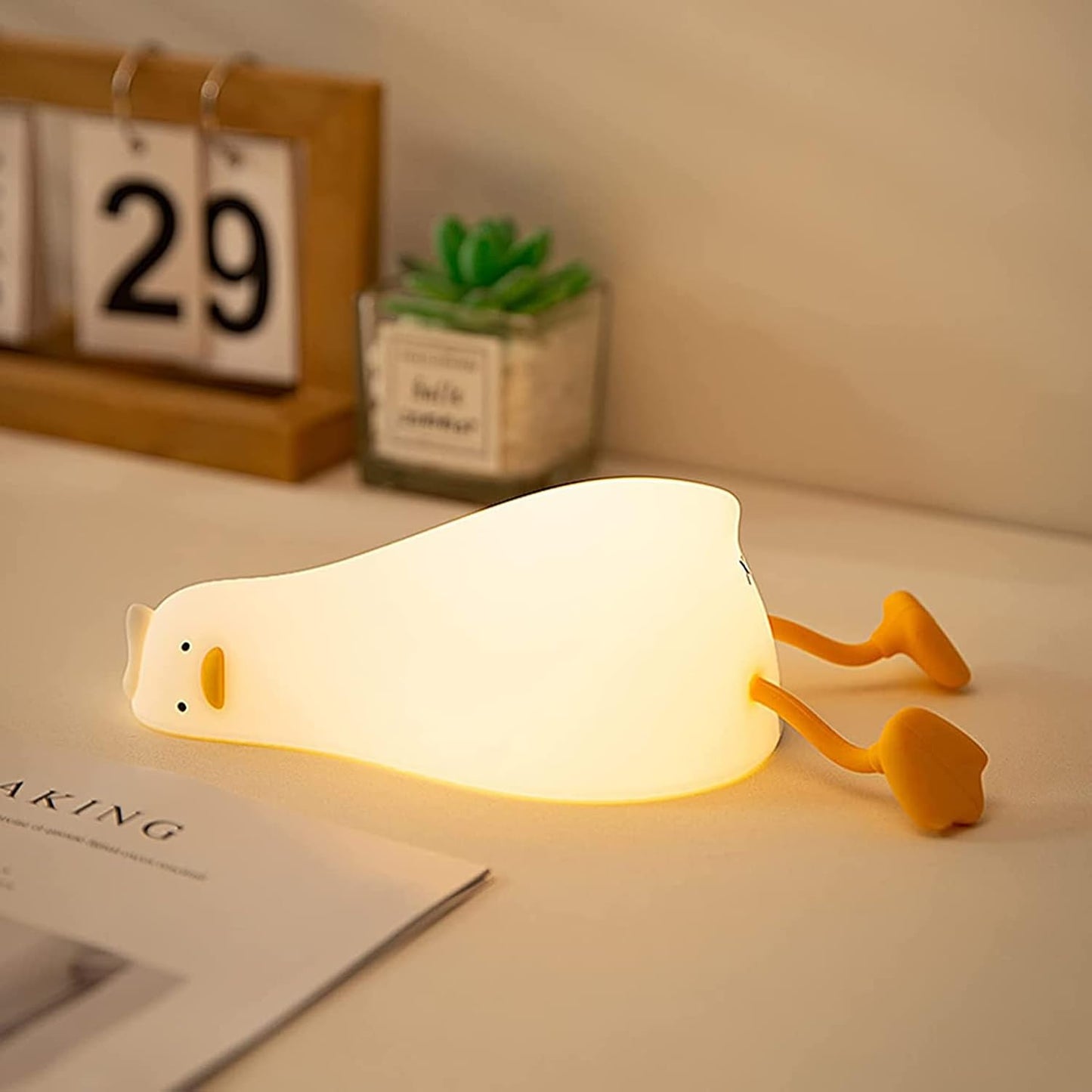 HappyBag Silicone Duck Nightlight: Rechargeable & Dimmable
