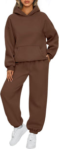 Trendy women's 2 piece sweatsuit with cozy hoodie for everyday wear