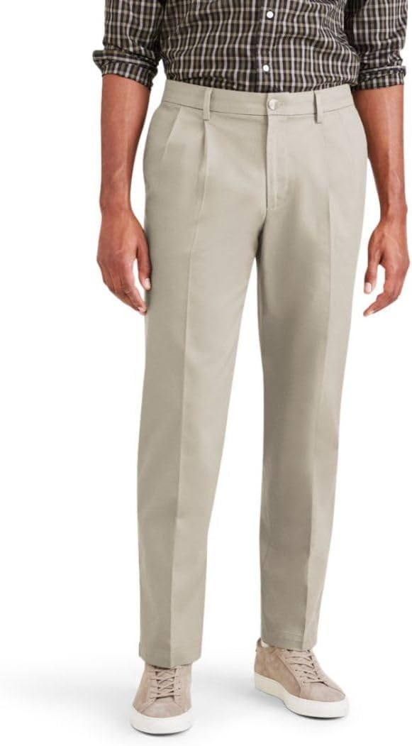 Classic Fit Signature Iron Free Khaki Pants with Stain Defender