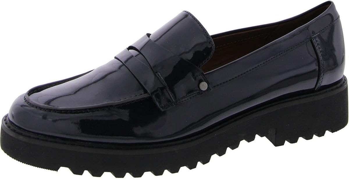 Franco Sarto Womens Cassandra: Chic Leather Upper with Glossy Look