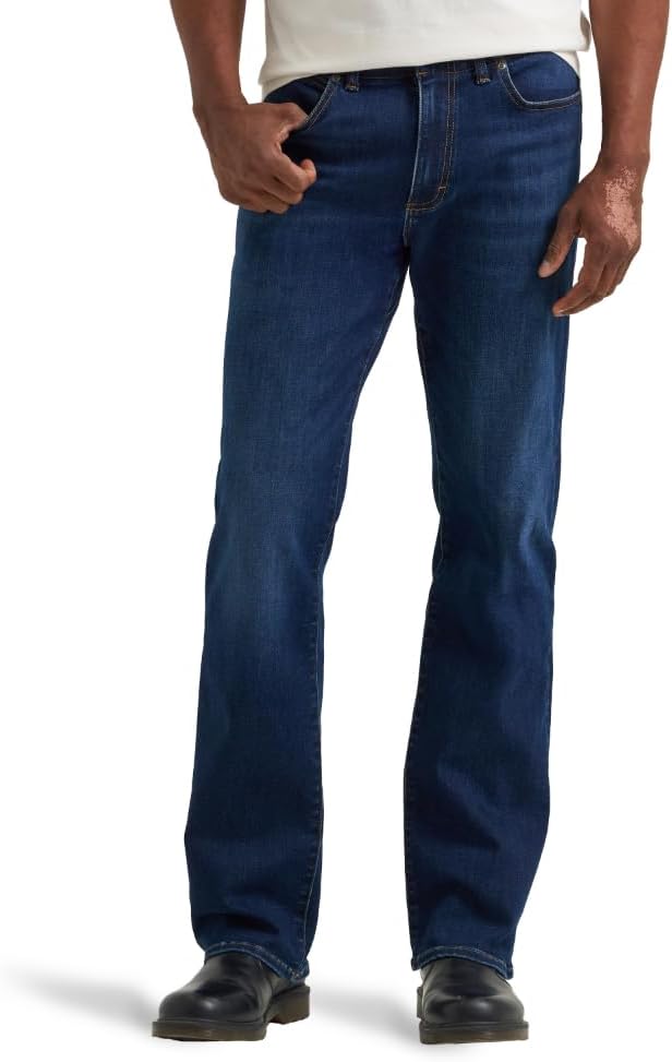 Lee Mens Extreme Motion Regular Boot Jean for Ultimate Comfort